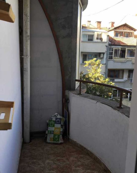 Дава се под наем Едностаен апартамент в Бургас, Възраждане - 35 кв.м за 100 € - Снимка #4