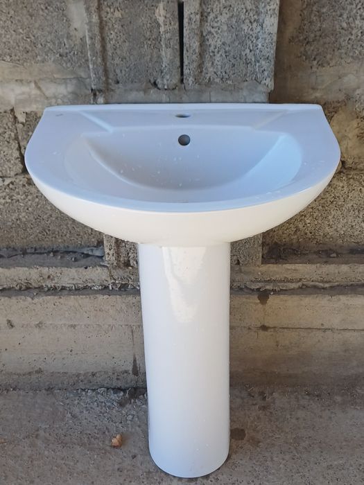 Раковина б.у Минусы сал трешина бар.Атак качество зор .