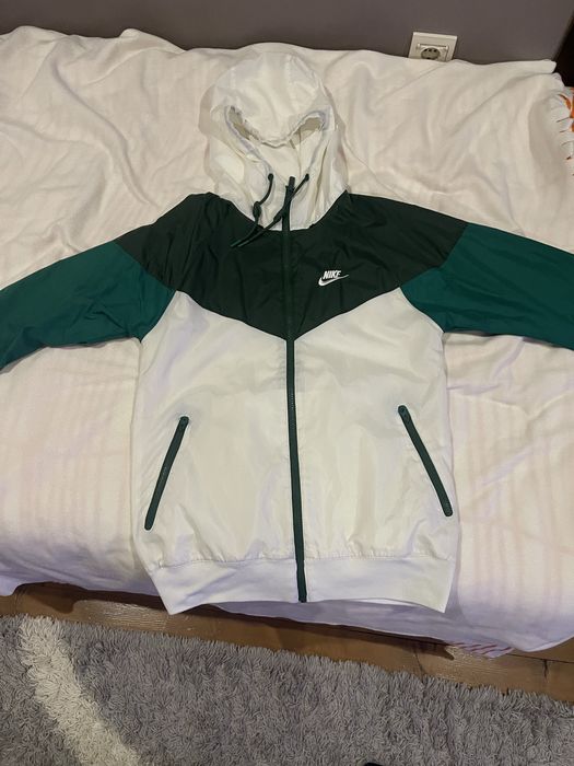 Ветровка Nike XS