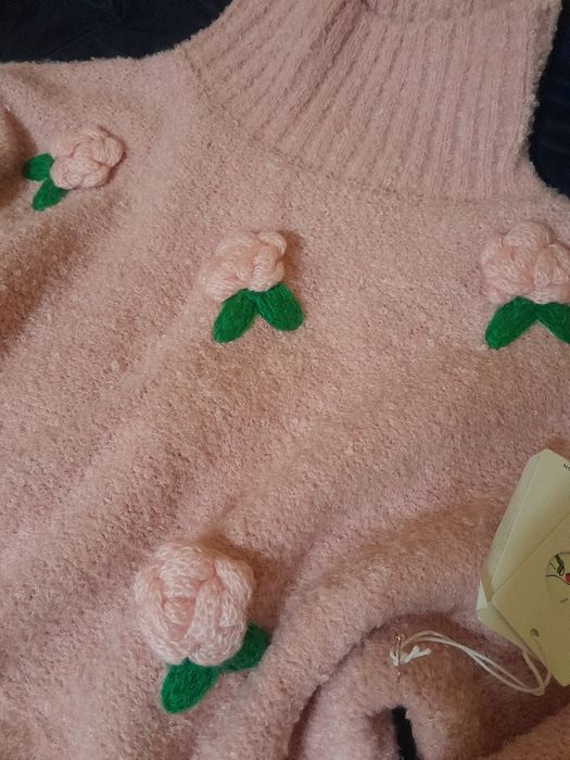 Дамска блуза с цветя