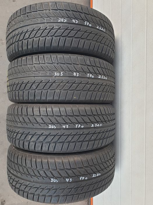 Зимни гуми 4 броя GOODRIDE SW608 205 45 R17 дот 2320
