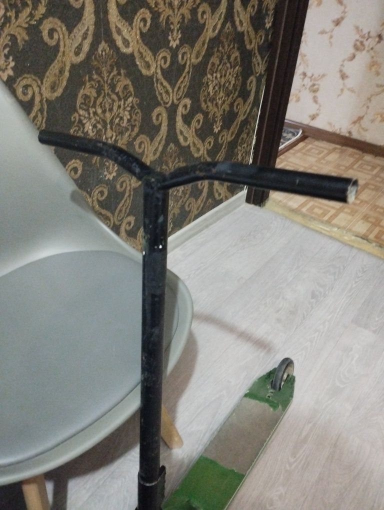 продаётся трюковой самокат,есть обмен