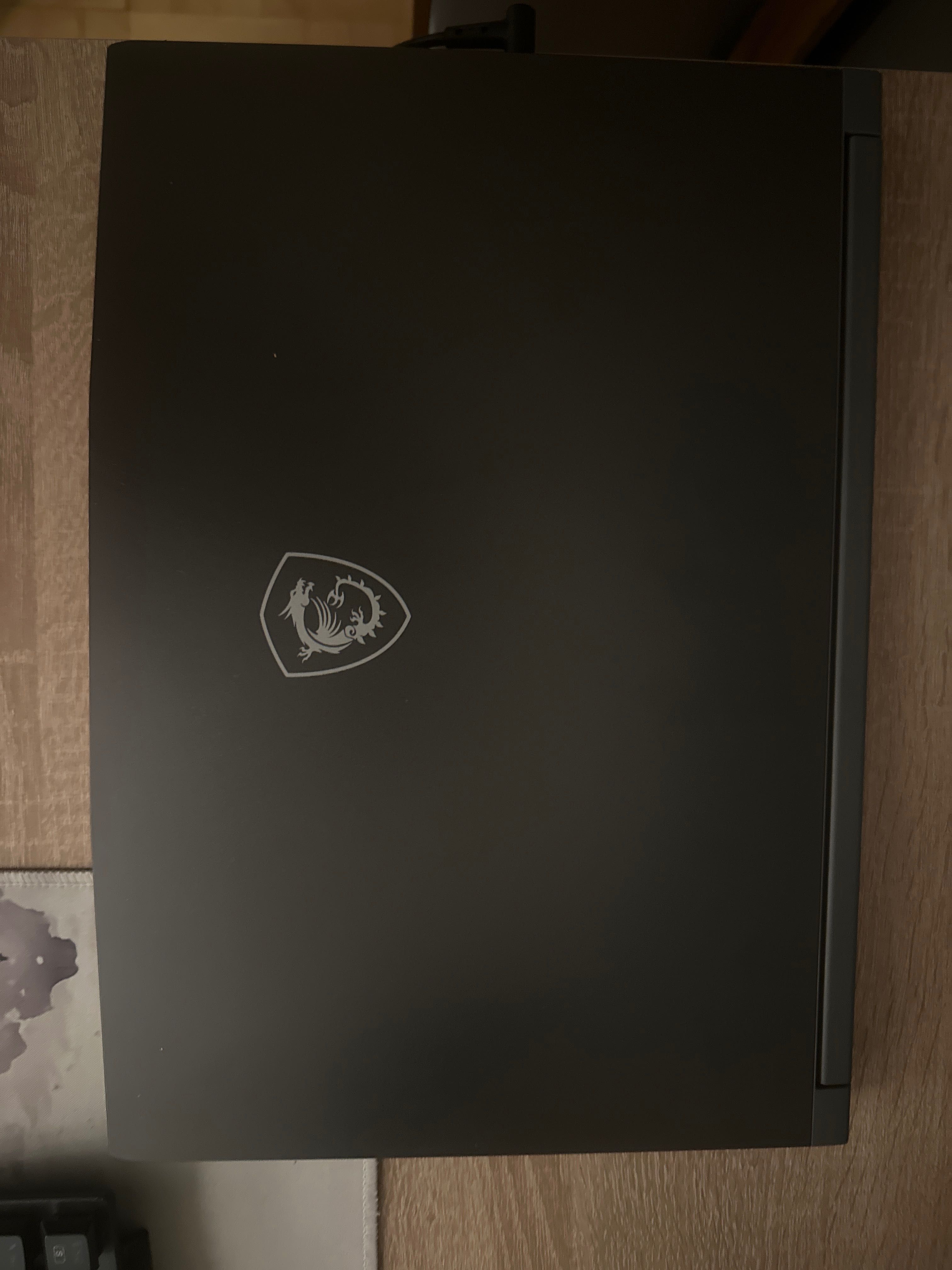 Геймърски лаптоп - MSI Thin 15 B12VE  *В Гаранция*