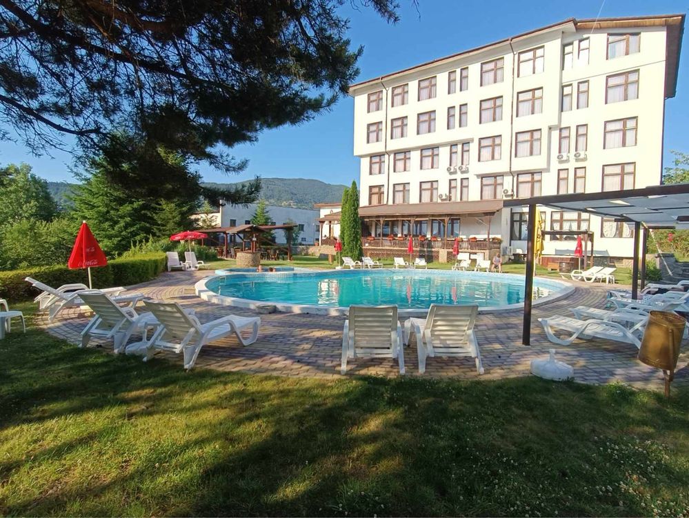 Почивка на планина с минерален басейн в Кючуковата къща, с. Баните