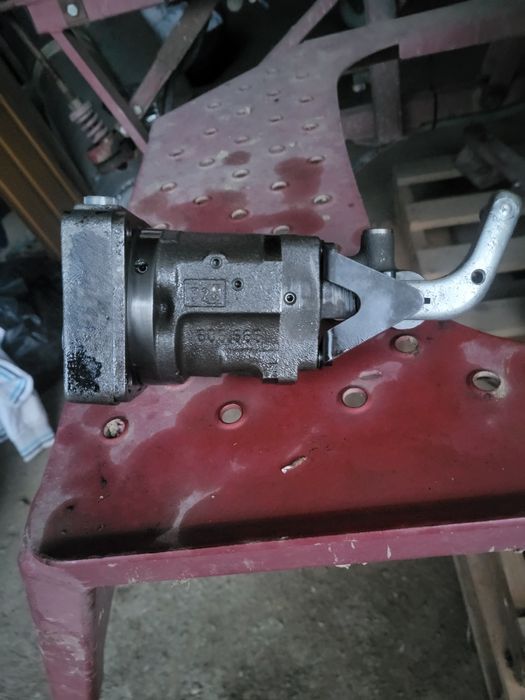 Distribuitor monobloc case internațional