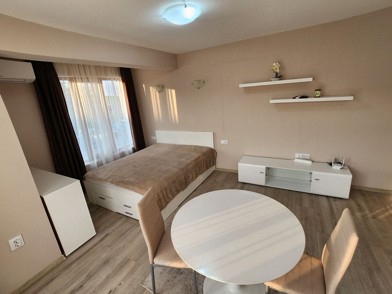 Продава се Ателие в Бургас, Меден рудник - зона Д - 44 кв.м за 1444 €/кв.м - Снимка #5