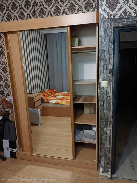 Продавам гардероб