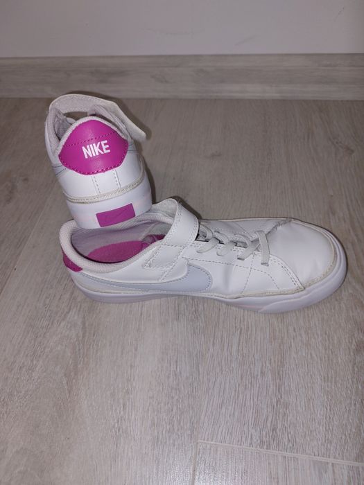 Маратонки Nike за момиче