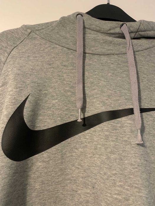 Hanorac Nike Dri-Fit S (merge si pt M)