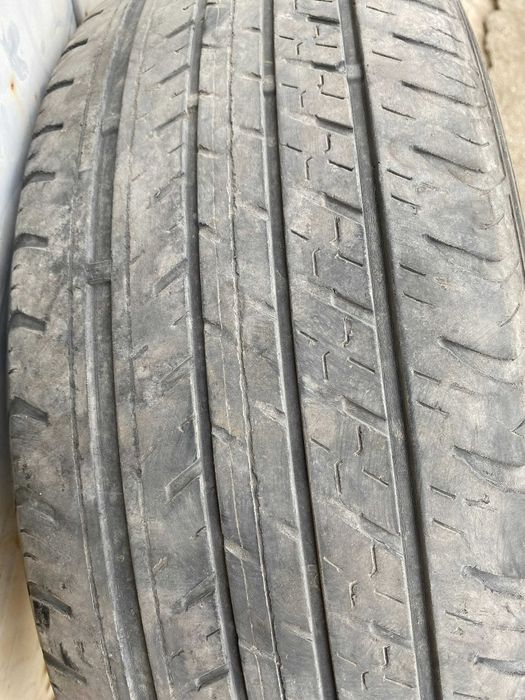 Гуми 225/60/18  DUNLOP - 4 броя (еднакви) - 40 лв за брой
