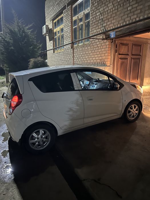 Спарк автомат сотилади 2014 йил краска тоза Юргани 128 км