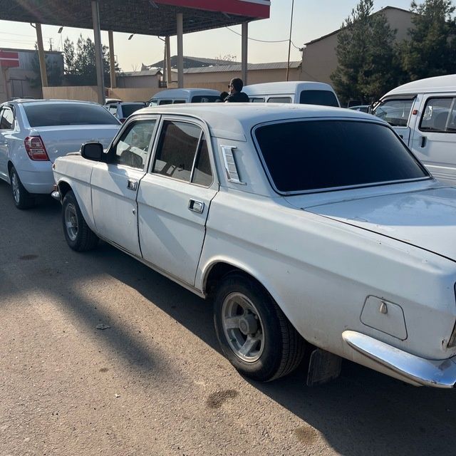 Volga 24.10 yili 1987