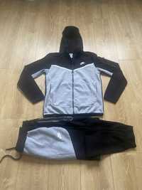 Trening Tech Fleece Nike marimea S,M,L,XL,XXL