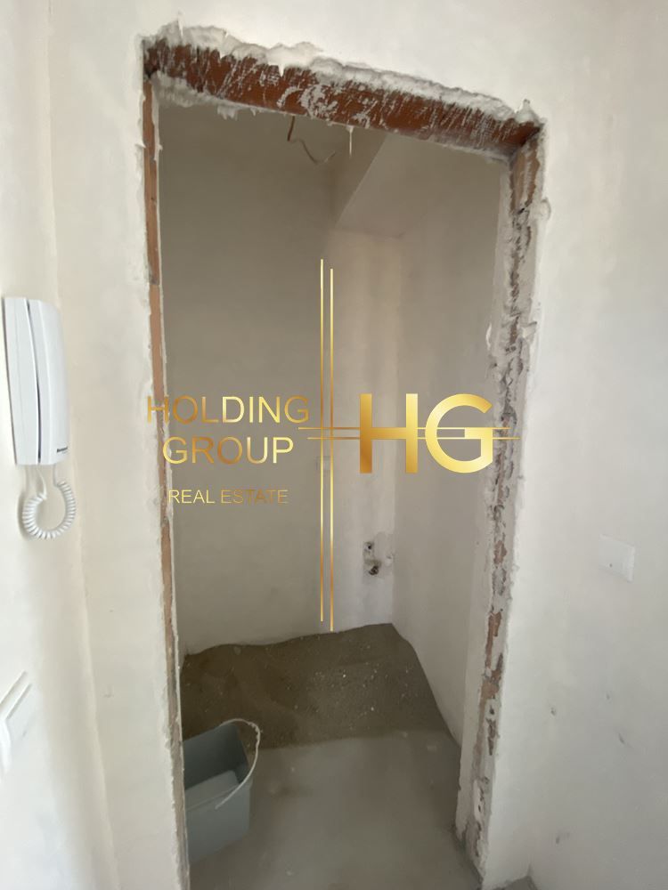 Продава се Двустаен апартамент в Варна, Бриз - 78 кв.м за 1783 €/кв.м - Снимка #4