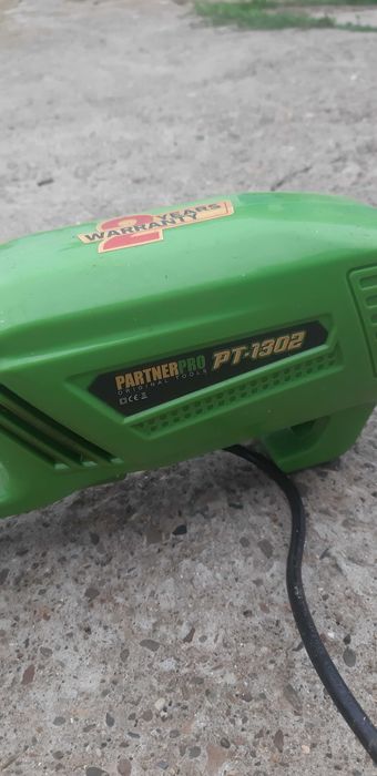 Vând motocoasă electrică