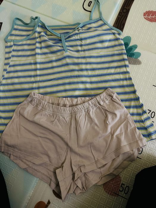 Bervoraman holati yaxshi XS razmer