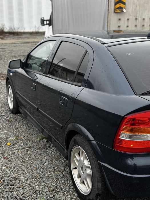 Opel Astra 1.8 16V