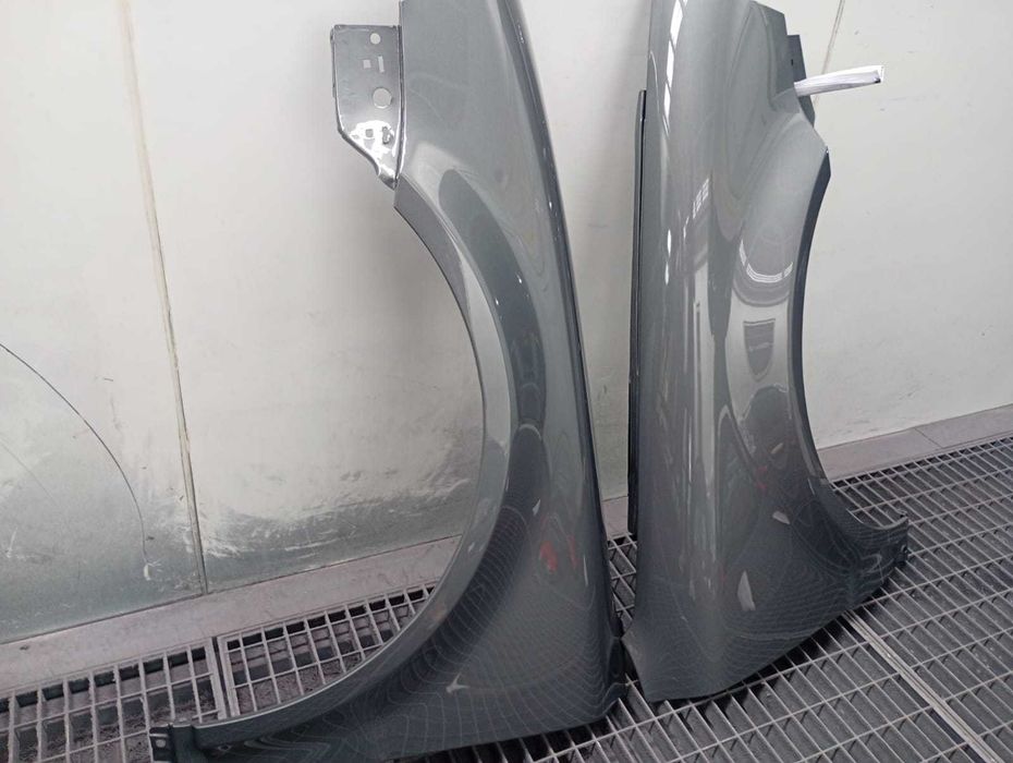 Aripa Fata Dreapta & Stanga VW Passat B5.5 An 2004-2005 (LA7T (Gri))