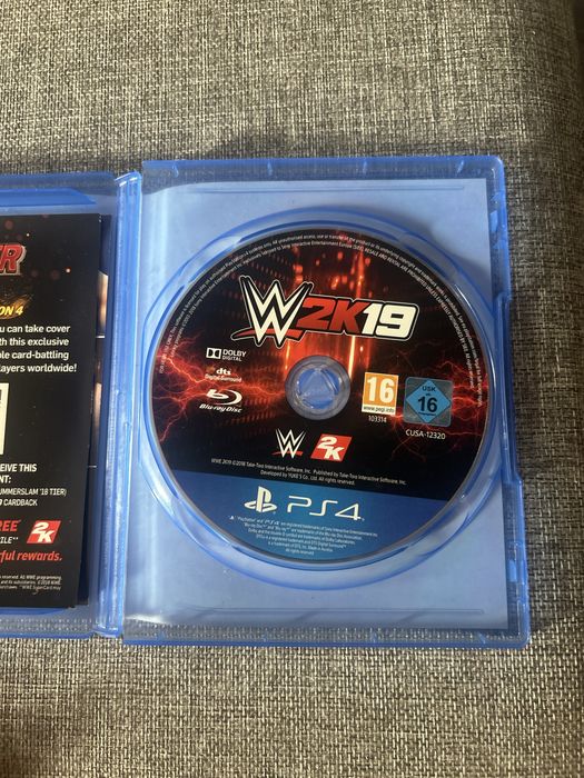 Продавам WWE 2K19 PS4