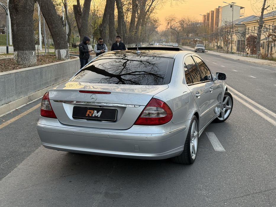 Mersedes benz W 211  E 200 kraska toza