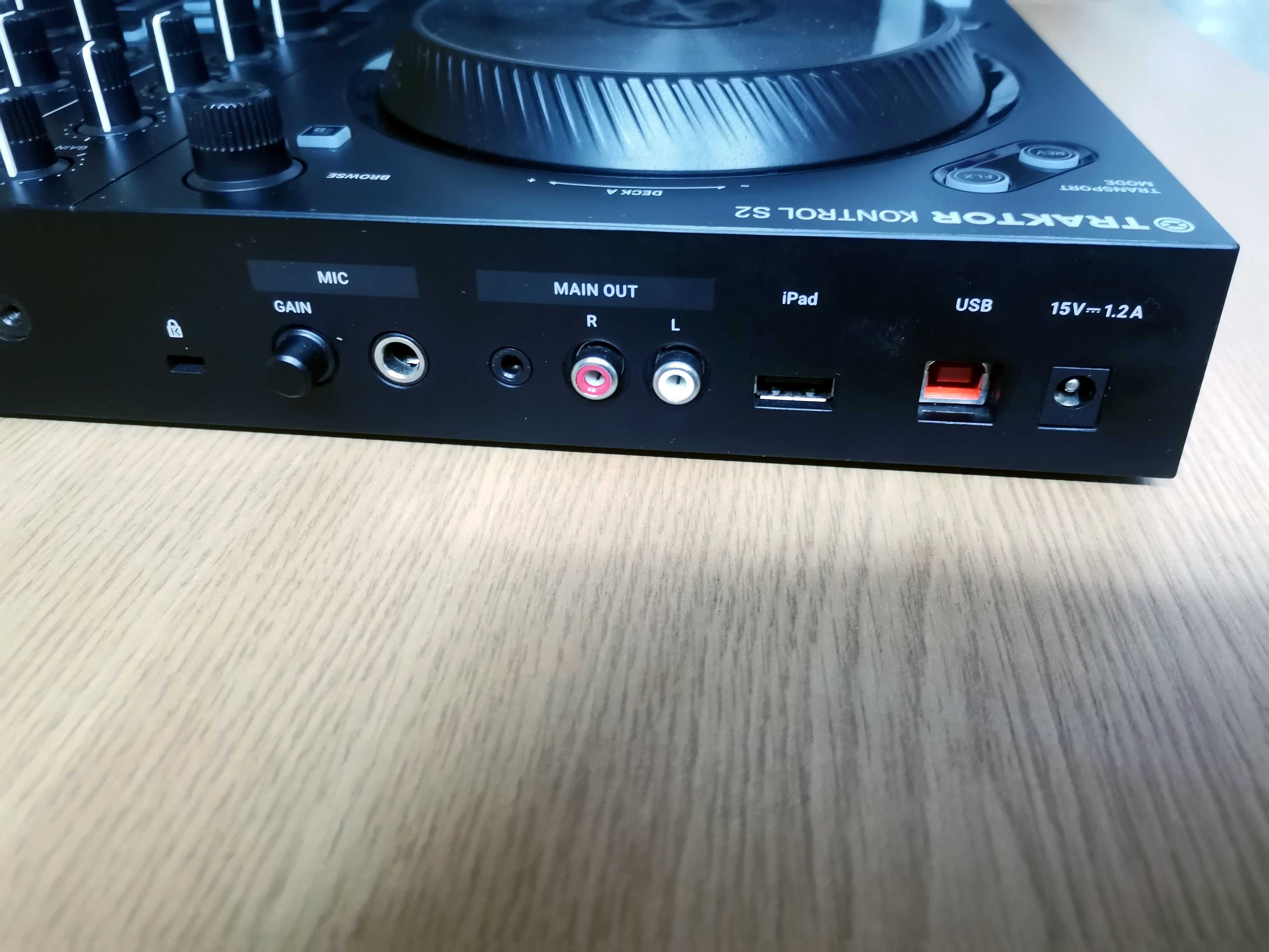 Consola Dj Traktor Kontrol S2 MK3