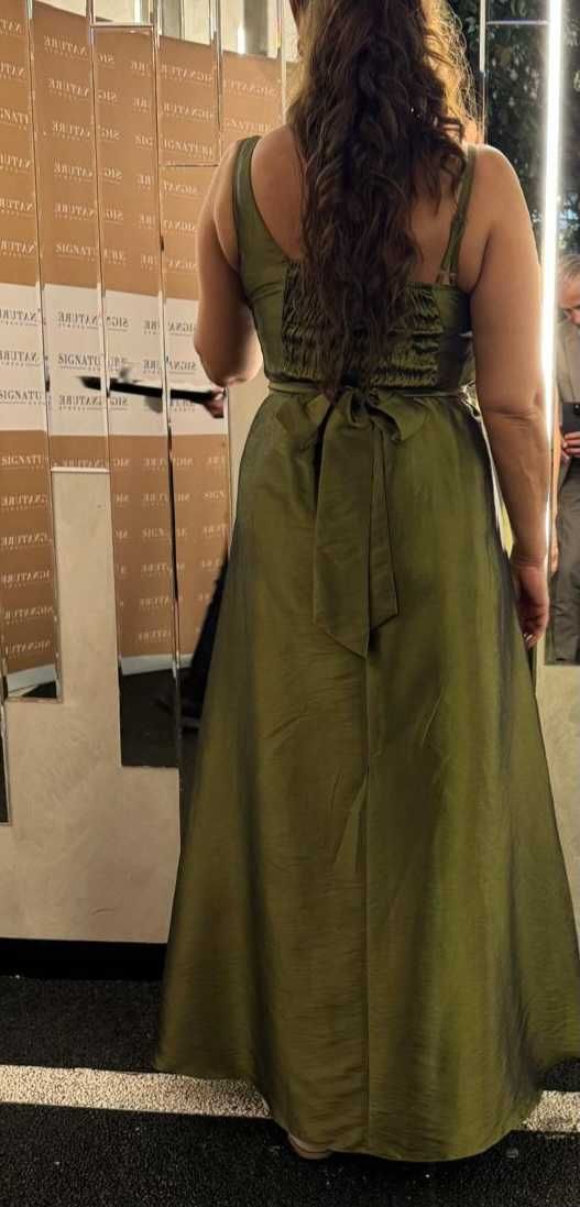 Rochie ocazie verde marimea L satinata