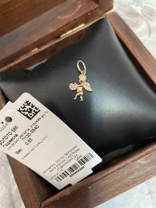 Продам кулон золотой