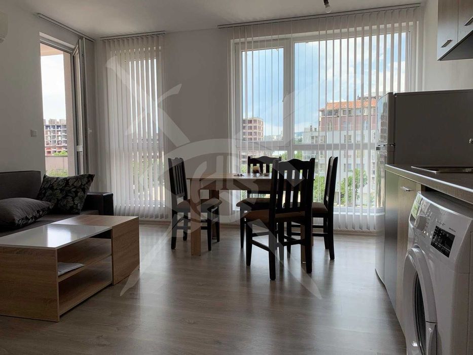 Дава се под наем Тристаен апартамент в Варна, Победа - 80 кв.м за 650 € - Снимка #1