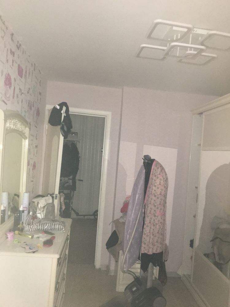 Продам 2х Комн квартиру в центре!