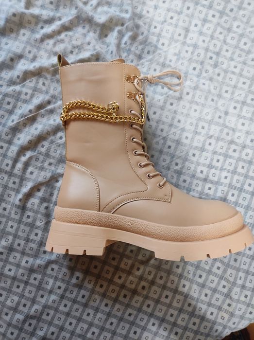 Дамски боти нови