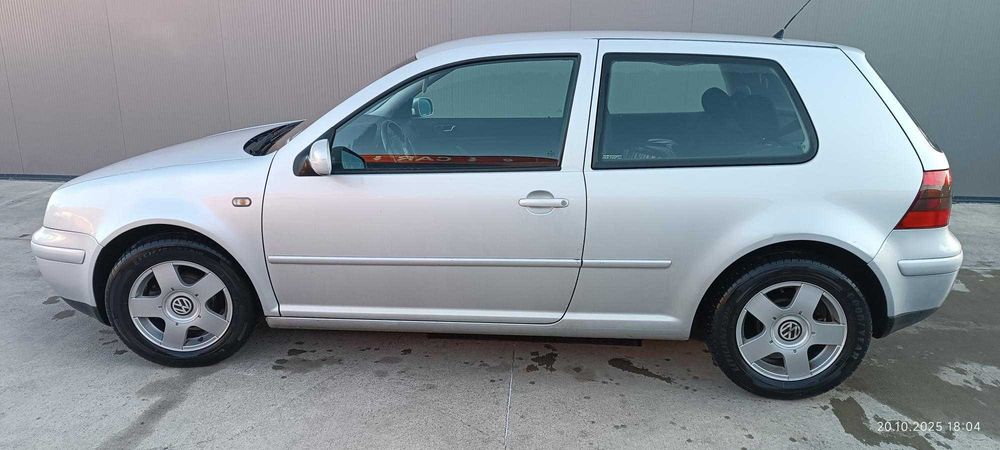 VW GOLF 1.6 Газов инжекцион