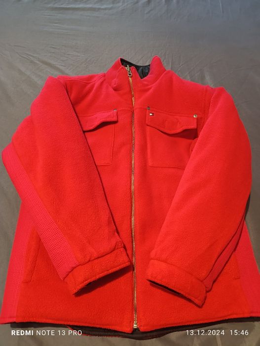 Vând geacă iarnă damă Tommy Hilfiger