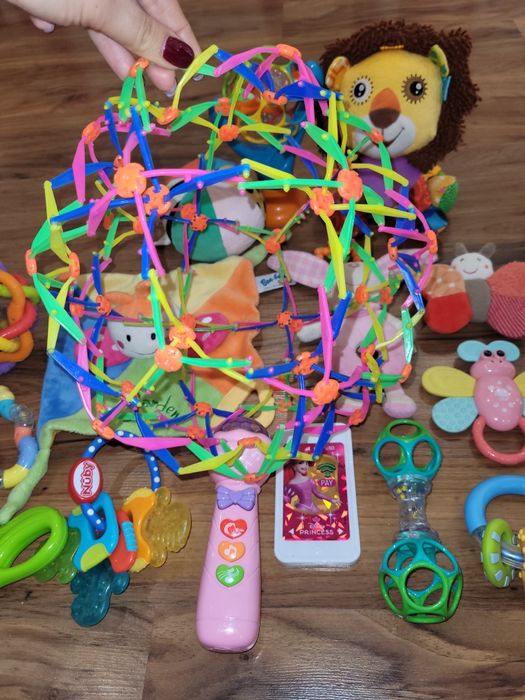 Голям лот бебешки играчки Playgro и др.