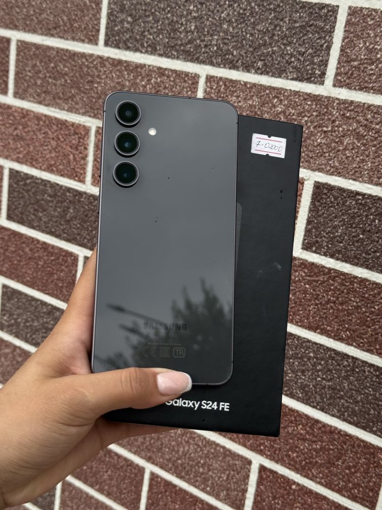 Samsung S24 FE (Ашимова 4а/2)
