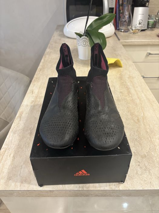 Футболни бутонки Adidas  42 2/3