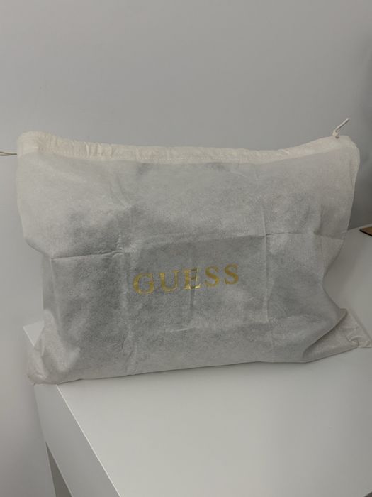 Geanta Guess noua, nepurtata