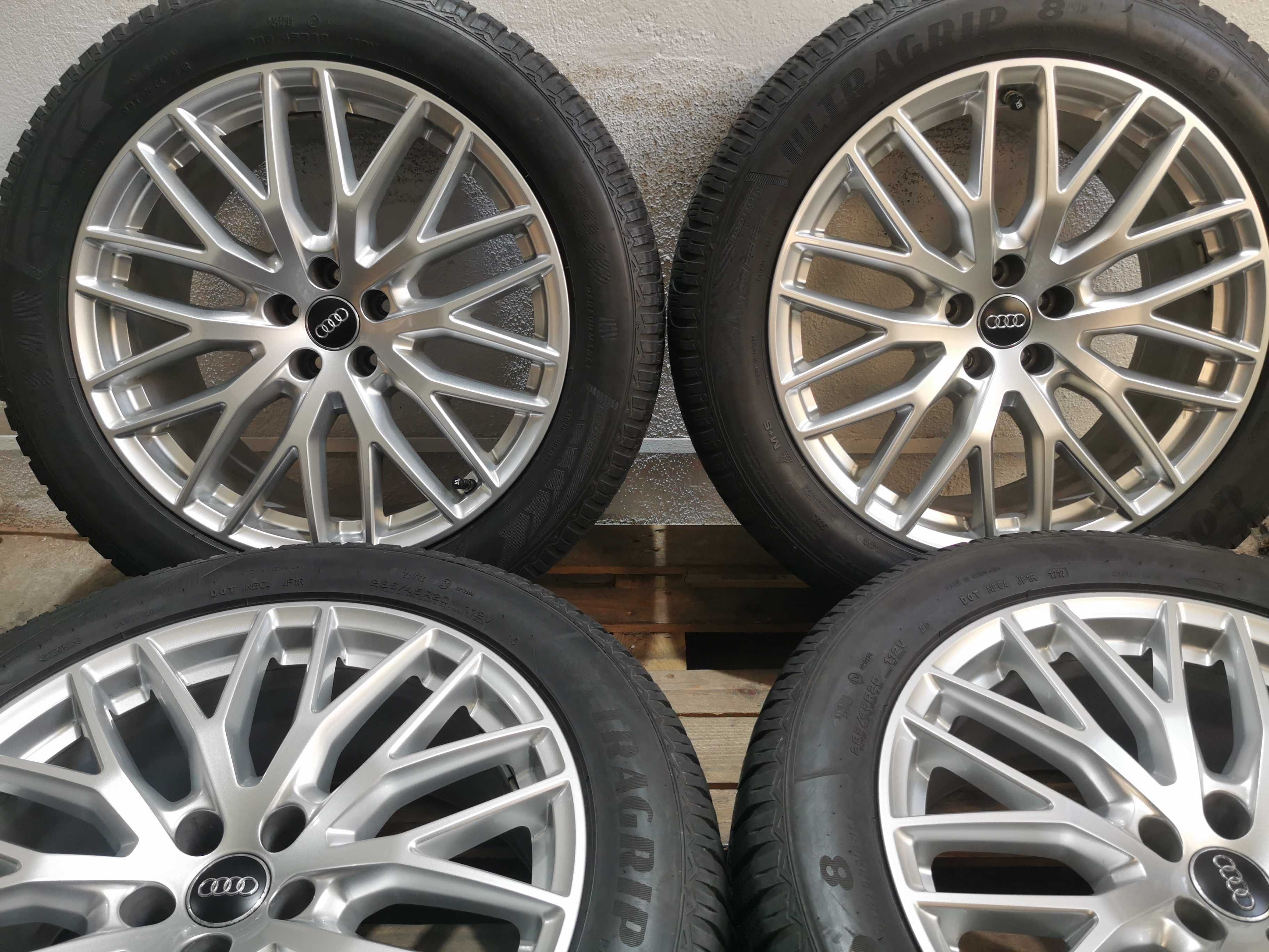 Jante Originale Audi Q7 4M . R 20 cu anvelope de iarna