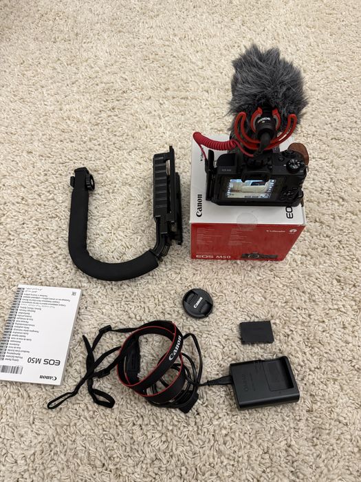 Pachet complet foto video Canon M50 , obiectiv, cage , microfon NOU