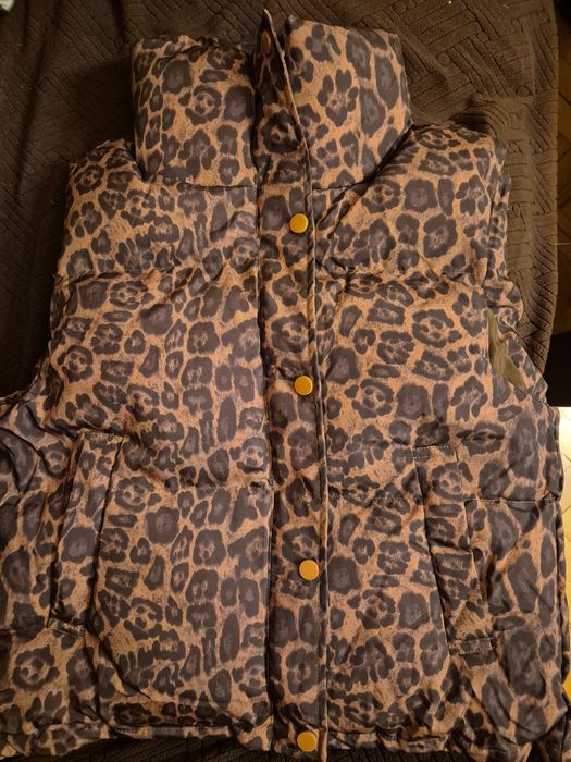 Елек с леопардов принт