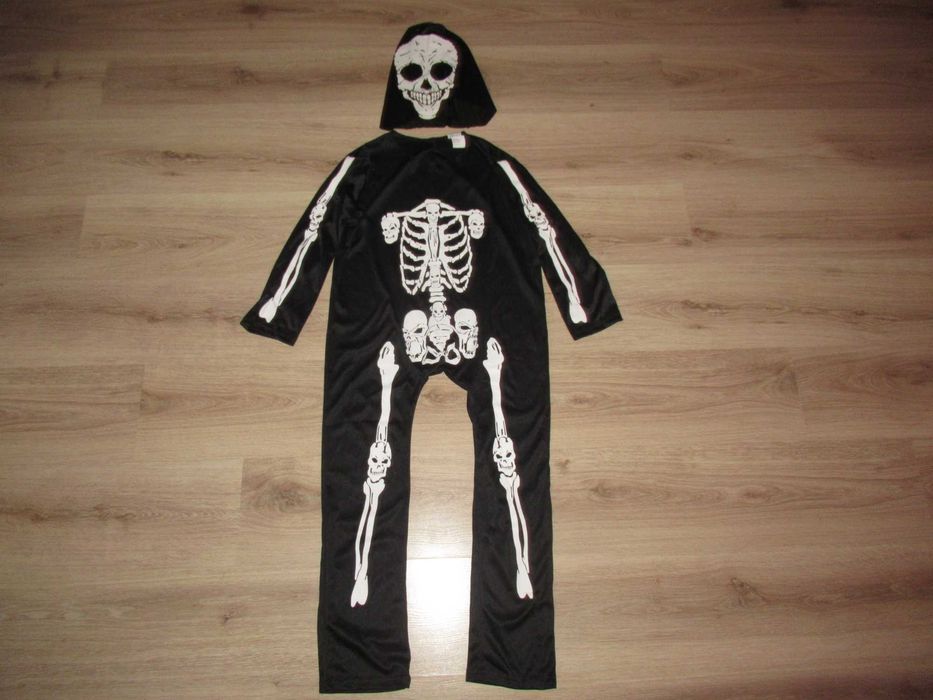 ХЕЛОУИН-СТРАХОТЕН  костюм с маска--134 номер