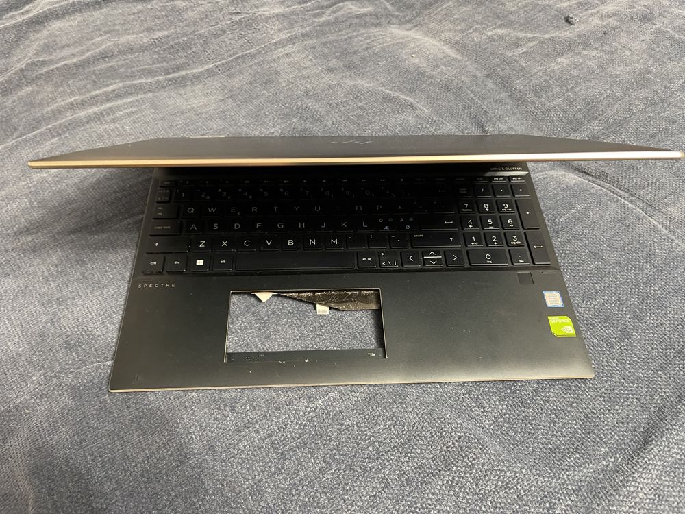 Dezmembrez laptop HP Spectre x360 - 15-df0801no