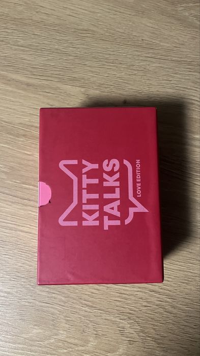 Настолни игри: Смисъл, New phone who dis?, Kitty talks