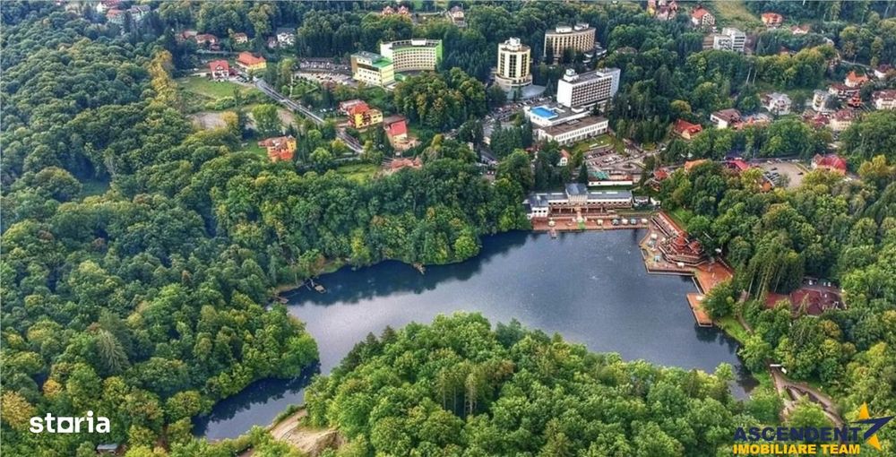 FILM! 1.400 mp teren turistic, Sovata: 800m de Lacul Ursu si 300m de L