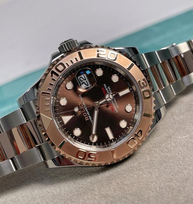 rolex yacht - master chocolate dial