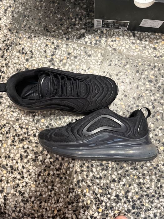 Маратонки Nike 720