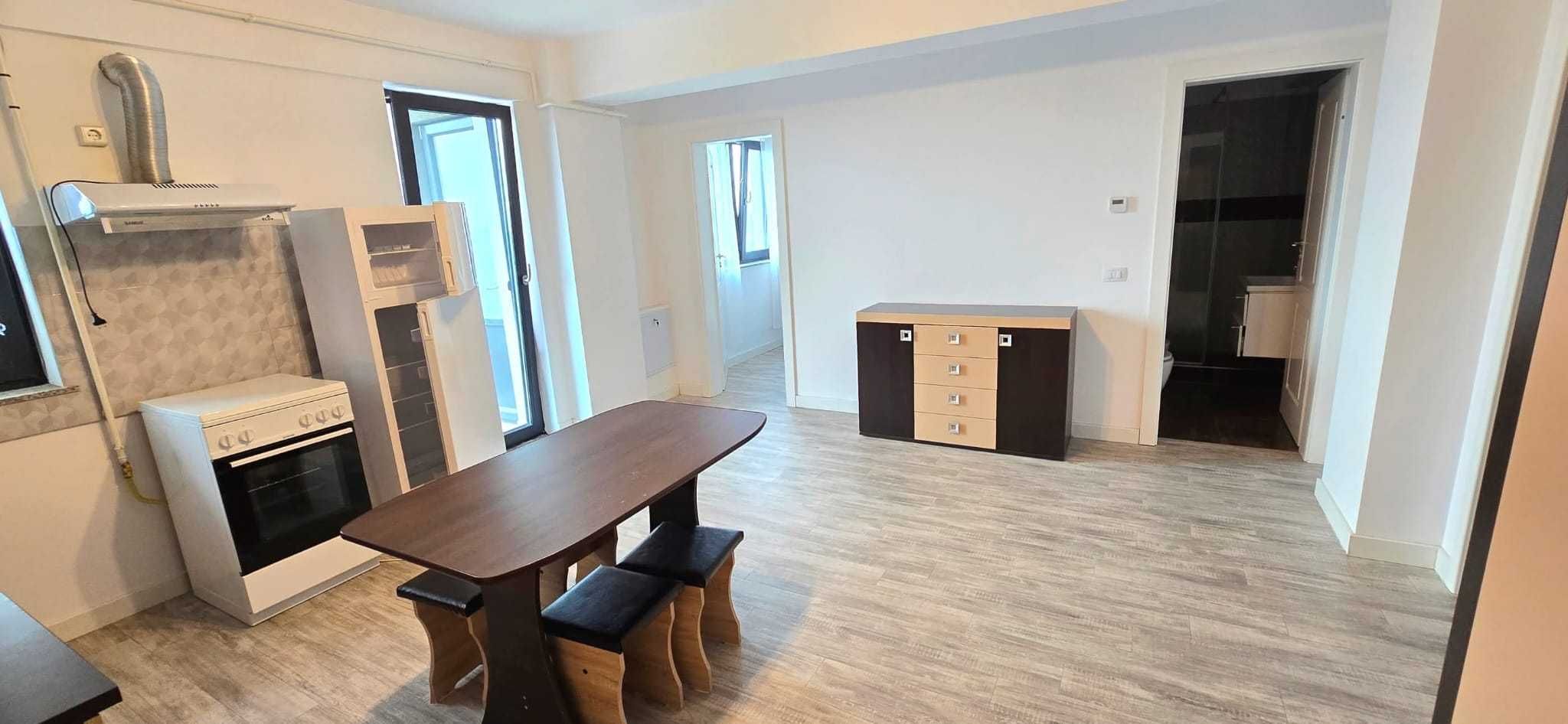 Ocazie! Apartament 2 camere mobilat, utilat, etaj 1 + boxa la demisol