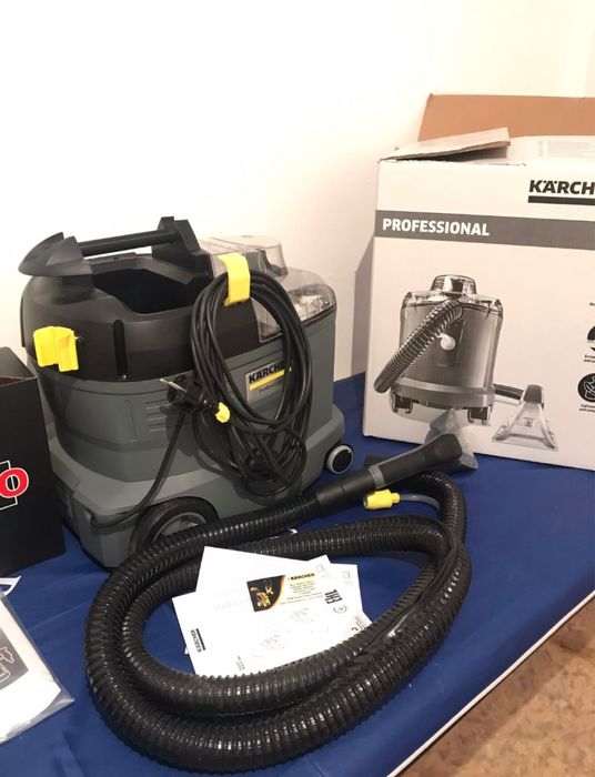 Пылесос профессиональной химчистки Karcher