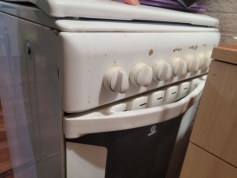 Продам электрическую плиту