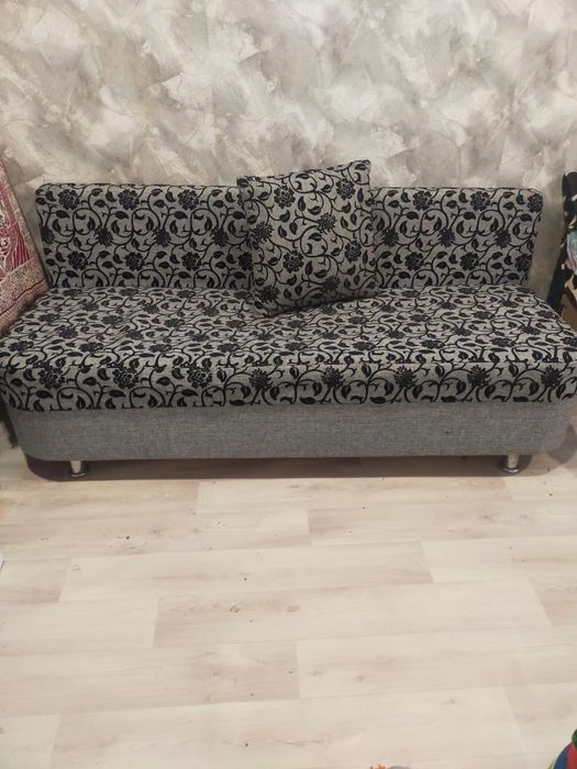 Тахта на продажу