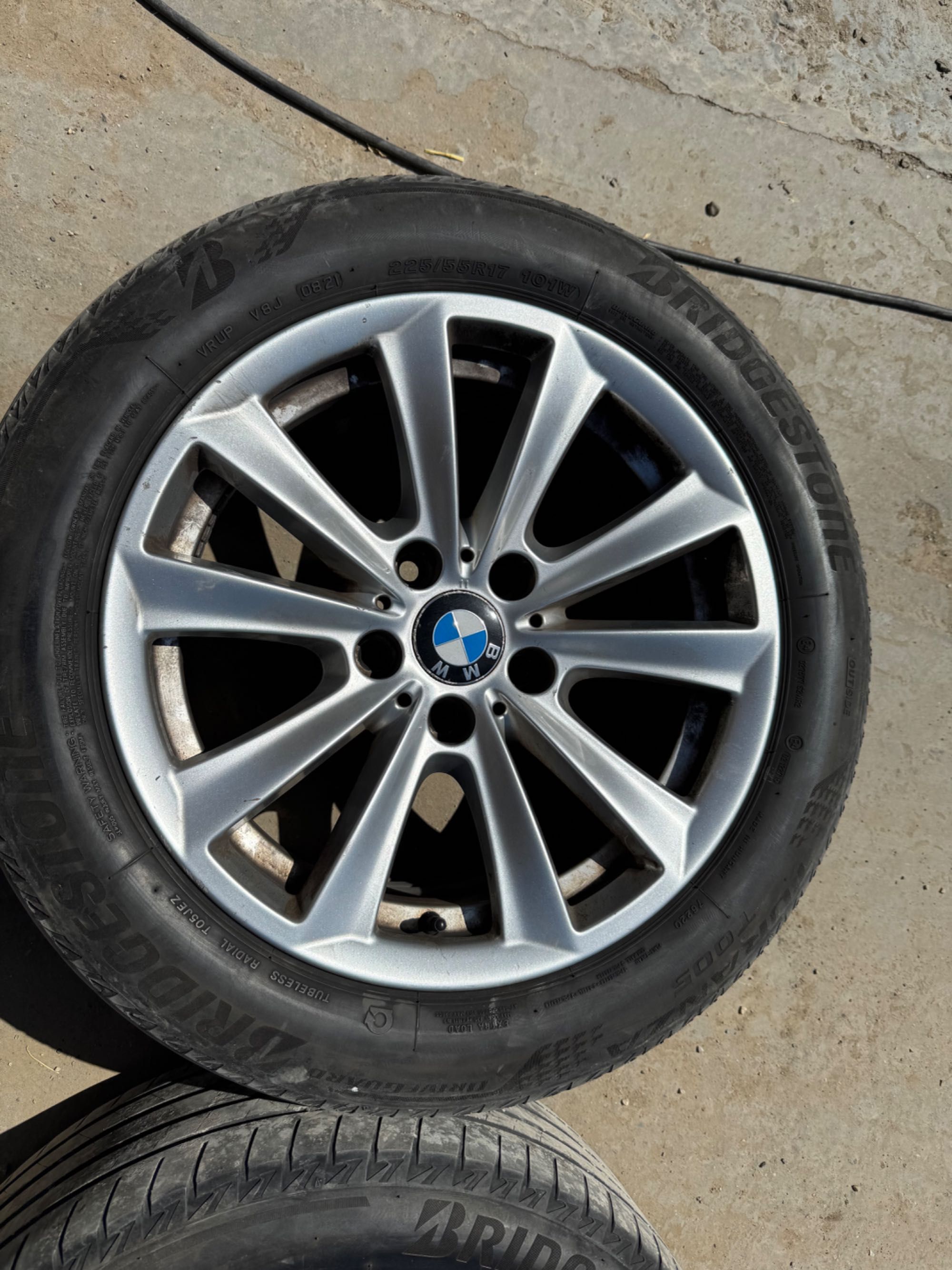 Jante Bmw F10 F11 originale 17 R17 anvelope vara